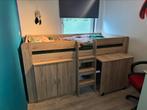 Zgan kinderkamer compleet: bed stoel en kast, Ophalen, Zo goed als nieuw, Hoogslaper