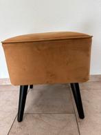 Mooie voetenbank / poef, Huis en Inrichting, Banken | Voetenbanken en Poefen, Ophalen, Minder dan 50 cm, Vierkant, Minder dan 50 cm