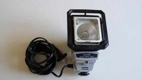 281 - SUNPAK Auto Triac 3001 Video / Foto Light, Verzamelen, Fotografica en Filmapparatuur, Overige typen, Verzenden