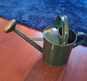 Gieter voor buiten of binnen beschikbaar voor biedingen