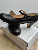 intermezzo 7209A Mercedes con clavos flamenco schoen., Antiek en Kunst, Ophalen of Verzenden