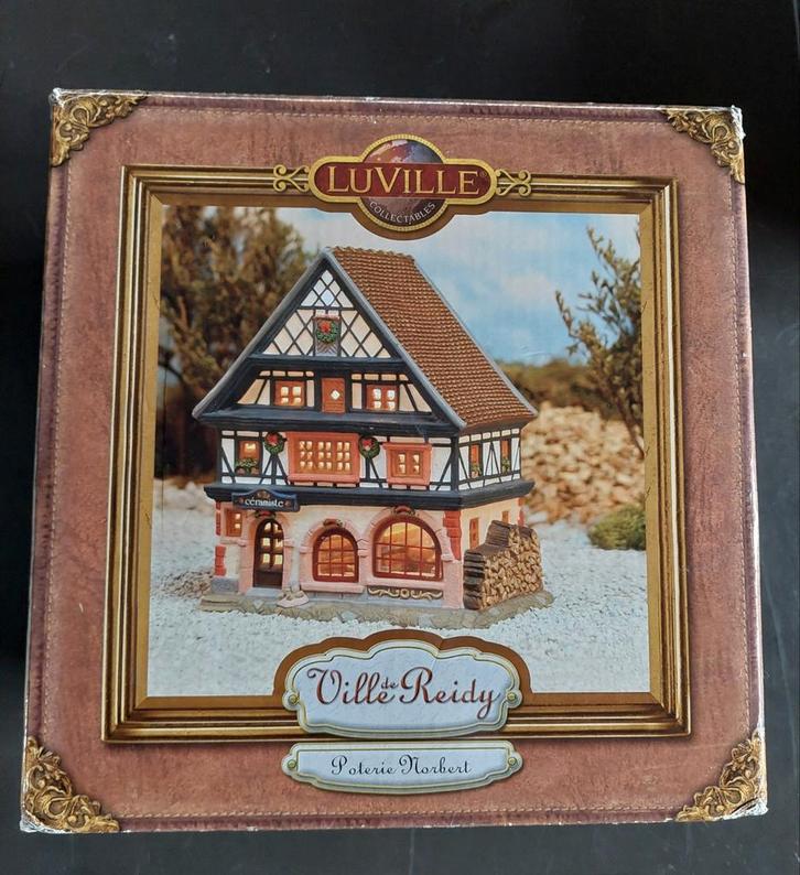 Lemax / Luville Ville de Reidy - Poterie Norbert, Diversen, Kerst, Zo goed als nieuw, Ophalen of Verzenden