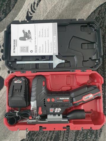 Parkside Performance 20v accu decoupeerzaag beschikbaar voor biedingen
