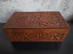 Vintage Houten kistje met houtsnijwerk, Antiek en Kunst, Curiosa en Brocante, Ophalen of Verzenden