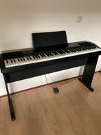 Casio CDP-130 BK black digital piano + onderstel, Muziek en Instrumenten, Zo goed als nieuw, Zwart, Ophalen, Digitaal