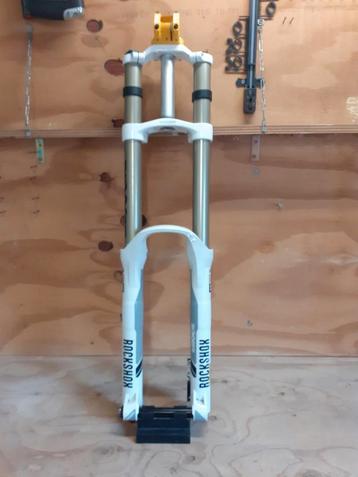 Rockshox 26 inch voorvork beschikbaar voor biedingen