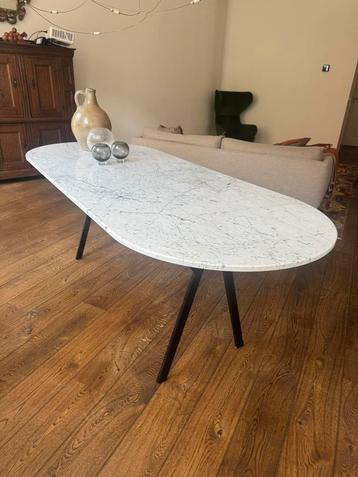 Marmeren eettafel 90x211 cm beschikbaar voor biedingen
