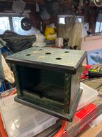 Oude stoof met decoratie, Ophalen, Gebruikt, Overige soorten, Vrijstaand