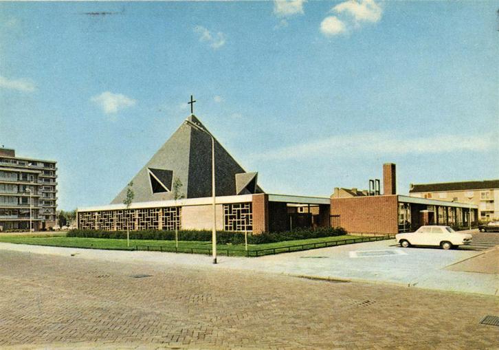Woerden, Kruiskerk - ongelopen, Verzamelen, Ansichtkaarten | Nederland, Ongelopen, Utrecht, Voor 1920, Ophalen of Verzenden