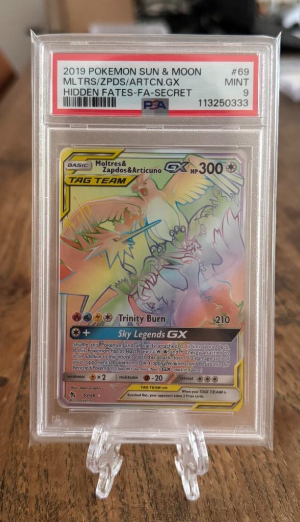 Moltres Zapdos Articuno GX PSA 9 - Hidden Fates 69/68, Hobby en Vrije tijd, Verzamelkaartspellen | Pokémon, Nieuw, Losse kaart