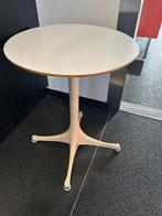 Vintage Hermann Miller bijzet tafel, Minder dan 55 cm, Metaal of Aluminium, Zo goed als nieuw, Ophalen