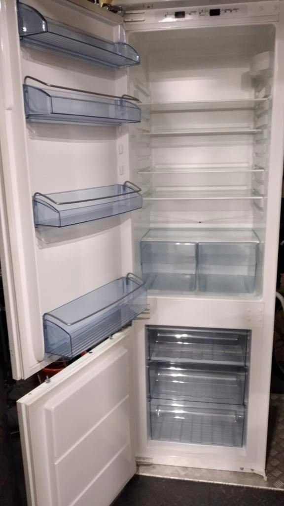 AEG Inbouw koel - vriescombinatie, Witgoed en Apparatuur, Koelkasten en IJskasten, Met aparte vriezer, 200 liter of meer, 160 cm of meer