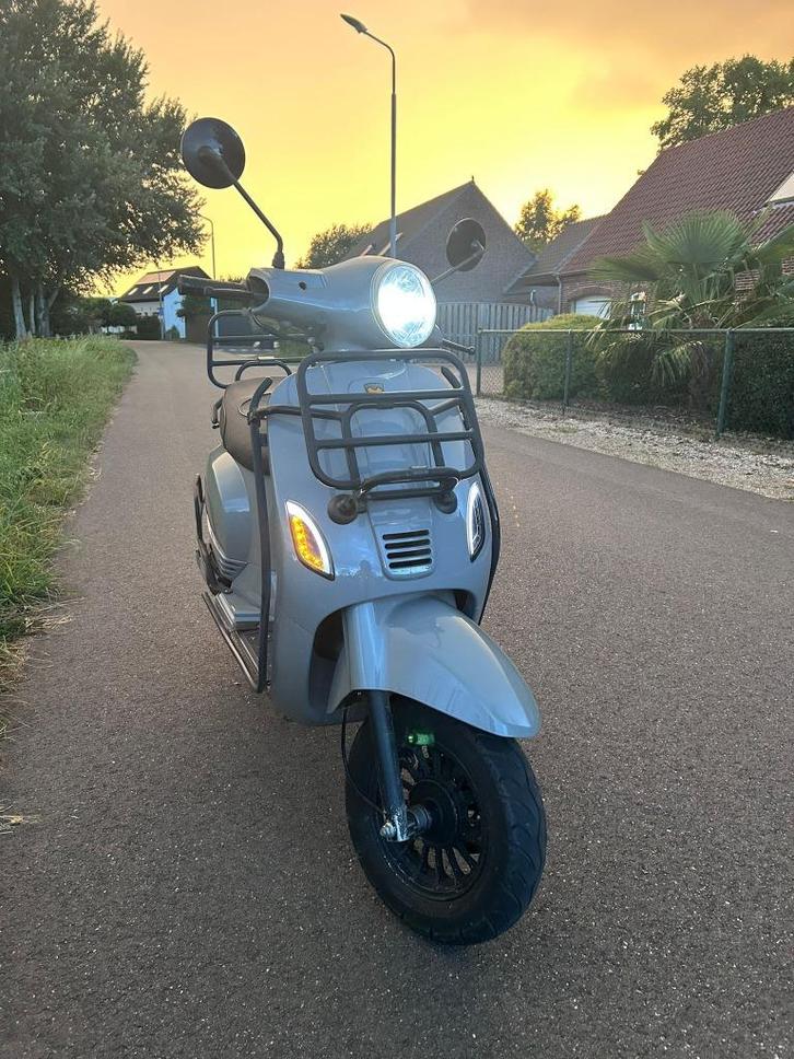 La Souris Sourini Nardo Grey – Volledige LED + €450 opties!, Fietsen en Brommers, Scooters | Overige merken, Gebruikt, Maximaal 25 km/u