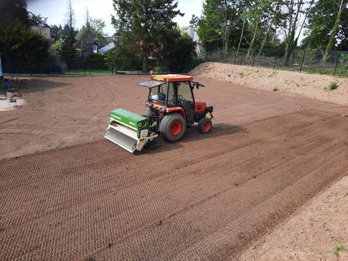 Tuin Gras Aanleg Onderhoud Zaaien Bemesten Transport, Diensten en Vakmensen, Tuinmannen en Stratenmakers