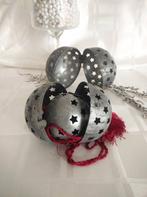 3 aparte vintage metalen kerstballen die inelkaar passen, Diversen, Kerst, Ophalen of Verzenden