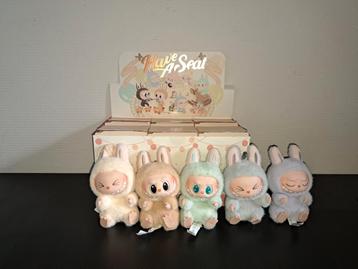 Labubu's Have a Seat beschikbaar voor biedingen