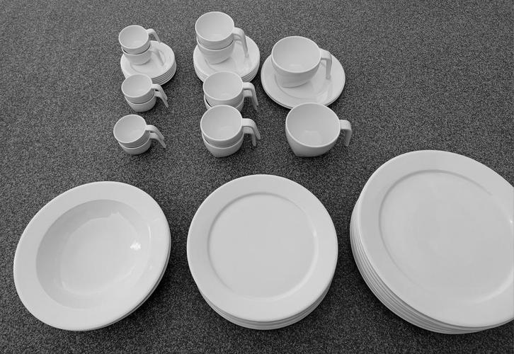 Compleet Arabia Ego iittala Ego servies Stefan Lindfors, Huis en Inrichting, Keuken | Servies, Zo goed als nieuw, Kop(pen) en/of Schotel(s)