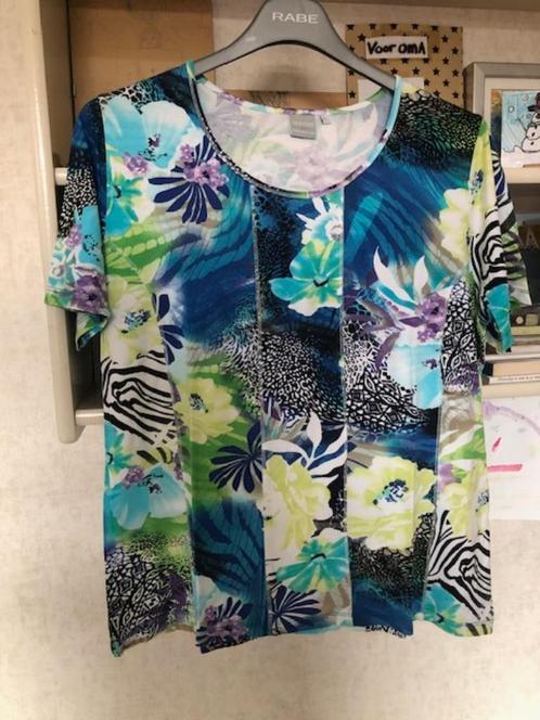 shirtje T shirt Updated korte mouw 42/44, Kleding | Dames, T-shirts, Zo goed als nieuw, Maat 42/44 (L), Overige kleuren, Korte mouw