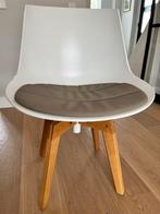 MDF Italia Flow Chair stoel met VN eiken onderstel, Huis en Inrichting, Stoelen, Gebruikt, Wit, Eén, Ophalen