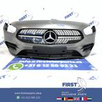 W247 B KLASSE AMG VOORBUMPER COMPLEET MAGNO GRIJS  2018-2022, Gebruikt, Voor, Mercedes-Benz, Ophalen of Verzenden