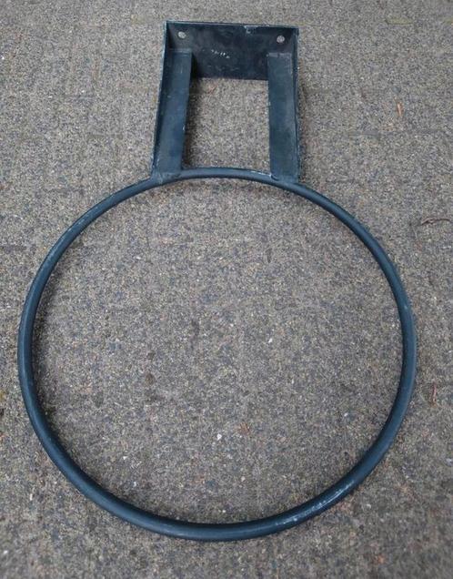 Stevige stalen Basketbalring voor aan de muur, nette staat!, Sport en Fitness, Basketbal, Zo goed als nieuw, Ring, Bord of Paal