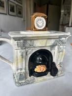Theepot in de vorm van openhaard, Ophalen of Verzenden, Zo goed als nieuw, Overige stijlen, Overige typen