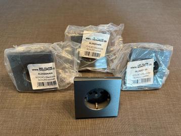 Jung wandcontactdoos AL2520NAN antraciet (4x nieuw) beschikbaar voor biedingen