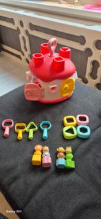 Vormenhuisje met figuurtjes, Ophalen of Verzenden, Zo goed als nieuw, Puzzelen