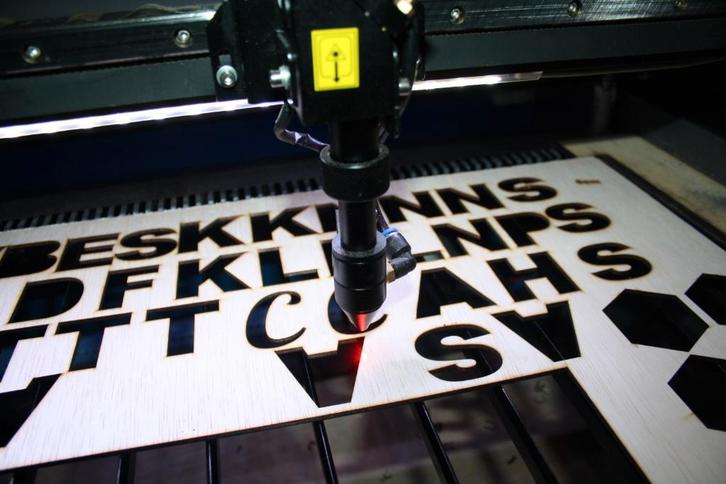 LASERSNIJDEN SERVICE Serieproductie - ZAKELIJK & PARTICULIER, Hobby en Vrije tijd, Overige Hobby en Vrije tijd, Ophalen of Verzenden