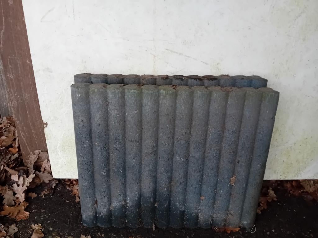 Betonnen palissades 50cm x40cm,zwart, Tuin en Terras, Ophalen of Verzenden, Zo goed als nieuw