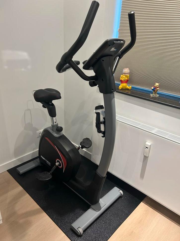 Flow Fitness Turner DHT2500i Hometrainer, Sport en Fitness, Fitnessapparatuur, Zo goed als nieuw, Hometrainer, Benen, Metaal, Ophalen