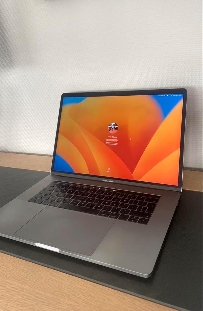 MacBook Pro 15” 2017 Touchbar, Computers en Software, Apple Macbooks, Gebruikt, MacBook Pro, 15 inch, 2 tot 3 Ghz, 256 GB, 16 GB