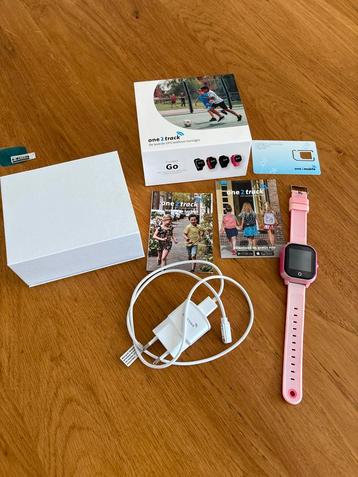 One2track GO Roze - GPS Kinderhorloge beschikbaar voor biedingen