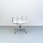 6x Vitra EA 107 Wit Netweave - Gepolijst aluminium, Huis en Inrichting, Niet ingevuld, Wit, Niet ingevuld, Ophalen of Verzenden