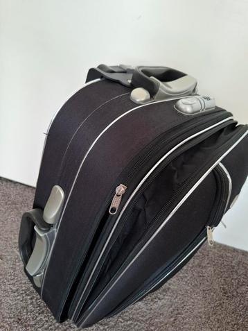 Flightbag/rolkoffer zwart 55x38x20/25 beschikbaar voor biedingen