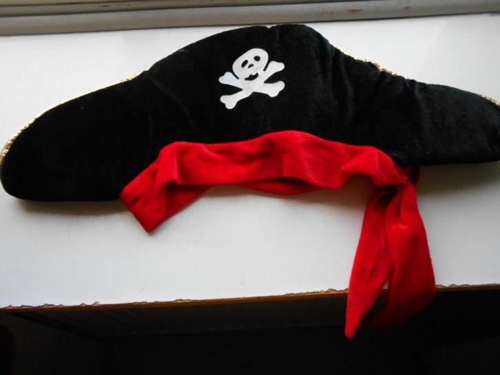 Piratenmuts, in nieuwstaat, slechts 0.50., Kinderen en Baby's, Carnavalskleding en Verkleedspullen, Nieuw, Jongen of Meisje, Ophalen of Verzenden