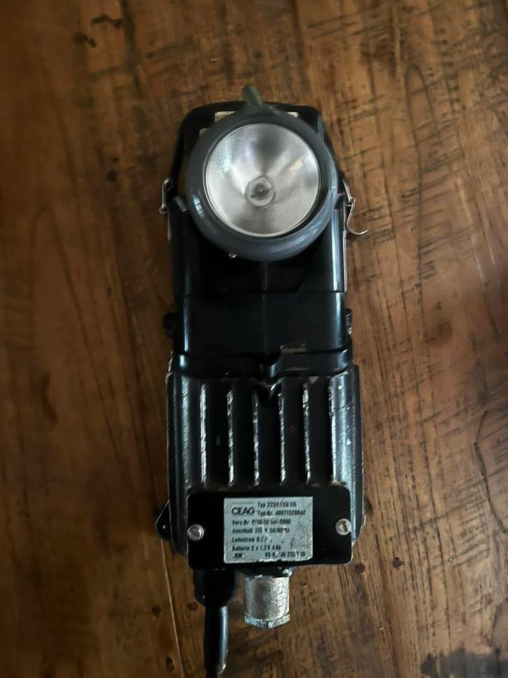 Mijnwerkers lamp. Vintage robuuste mijnwerkers lamp, Antiek en Kunst, Antiek | Gereedschap en Instrumenten, Ophalen of Verzenden