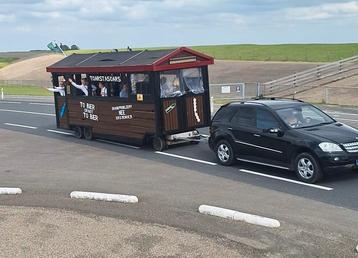 Te Huur versierde feest wagen / praalwagen / dorpsfeest beschikbaar voor biedingen