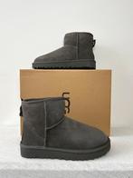 UGG Classic Mini II Boot Grey (EU 36), Kleding | Dames, Schoenen, UGG, Nieuw, Ophalen of Verzenden, Sneakers of Gympen