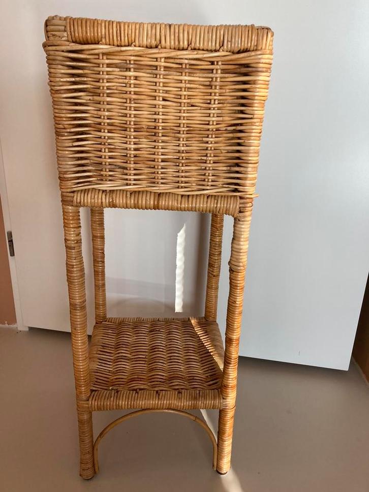 Rotan plantenzuil ophalen zsm, Tuin en Terras, Bloembakken en Plantenbakken, Ophalen