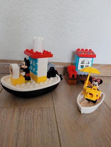 LEGO DUPLO 10881 Mickey en Minnie Mouse met de  boot beschikbaar voor biedingen