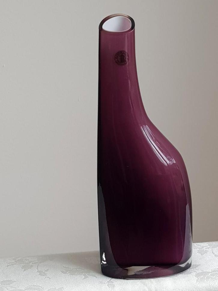 Design vaas Okkso, Ann-Carin Wiktorsson, Zweden, Huis en Inrichting, Woonaccessoires | Vazen, Zo goed als nieuw, Overige kleuren