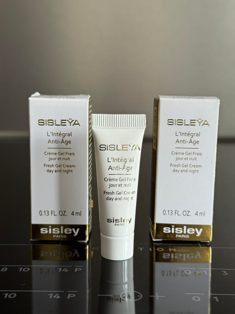 Sisley sisleya L’integral gel cream day and night 2x4ml, Ophalen of Verzenden, Nieuw, Gehele gezicht, Verzorging