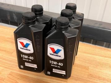 5 x ongeopende Valvoline 15W-40 motor olie beschikbaar voor biedingen
