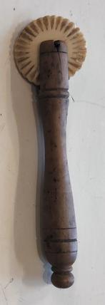 Antieke houten deegsnijder., Antiek en Kunst, Ophalen of Verzenden