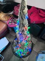 Kerstbomen op een schaal met verlichting., Ophalen, Gebruikt, Binnen