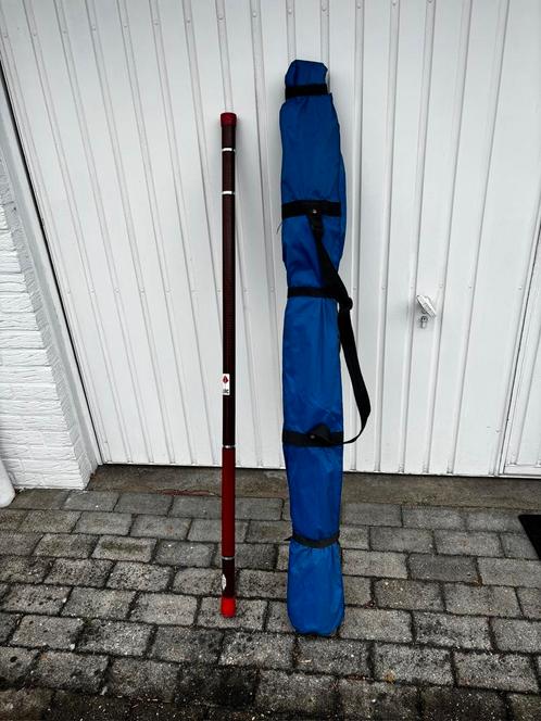 2 werphengels met molens en toebehoren + 1 vaste hengel., Watersport en Boten, Hengelsport | Zeevissen, Gebruikt, Werphengel, Ophalen of Verzenden