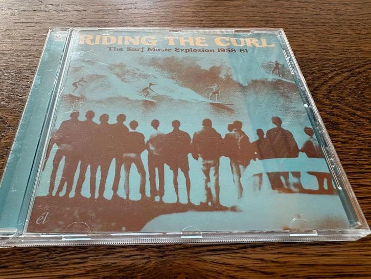 Riding The Curl. The Surf Music Explosion CD GARAGE ROCK, Cd's en Dvd's, Cd's | Pop, Gebruikt, 1960 tot 1980, Verzenden