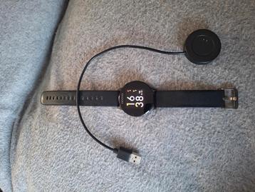 Oozoo smartwatch  beschikbaar voor biedingen