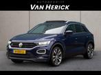 Volkswagen T-Roc 1.5 TSI Sport Business R 150PK | Panoramada, Auto's, Voorwielaandrijving, 4 cilinders, 150 pk, Blauw